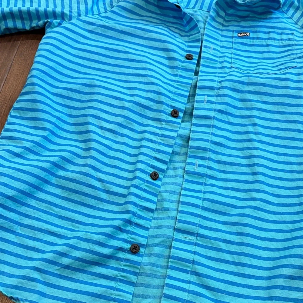 Hurley Kids Aqua Striped Button Down Shirt Medium C3-084